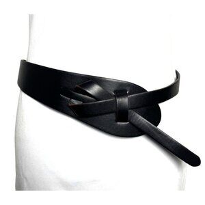 BCBGMaxAzria Wide black statement belt One size fits all women BCBG vintage